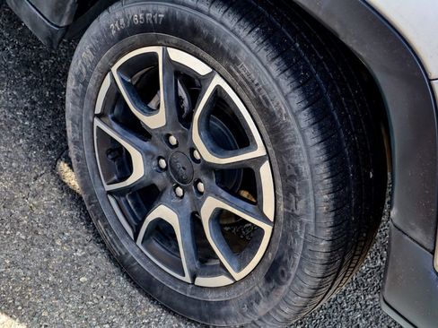 Used 2024 Jeep Compass Trailhawk image 42