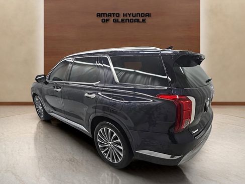 Used 2024 Hyundai Palisade Calligraphy image 4