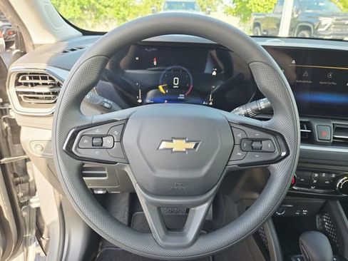 New 2026 Chevrolet TrailBlazer LS w/ LS Convenience Package FWD image 18