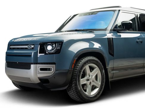 Used 2020 Land Rover Defender 110 HSE AWD/4WD image 8