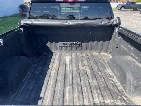 Used 2022 Chevrolet Silverado 1500 High Country w/ Technology Package AWD/4WD image 13