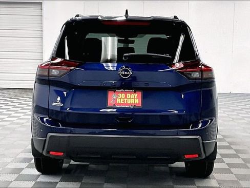 New 2026 Nissan Rogue SV FWD image 5