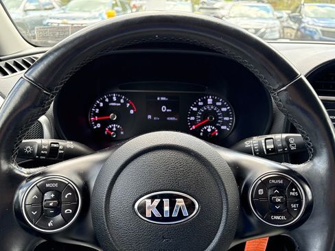 Used 2020 Kia Soul X-Line FWD image 13