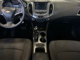 Used 2017 Chevrolet Cruze LT image 4