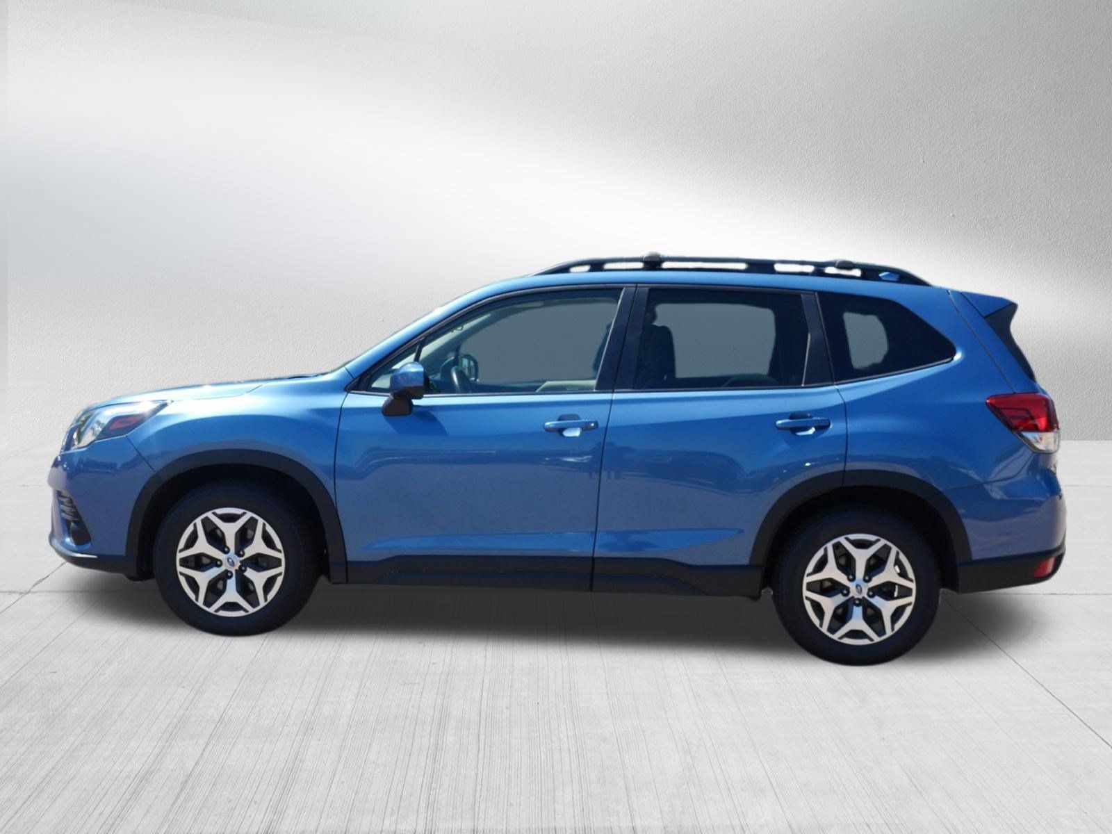 Used 2023 Subaru Forester Premium AWD/4WD image 4