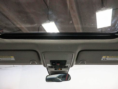 Used 2023 Honda Accord EX image 12