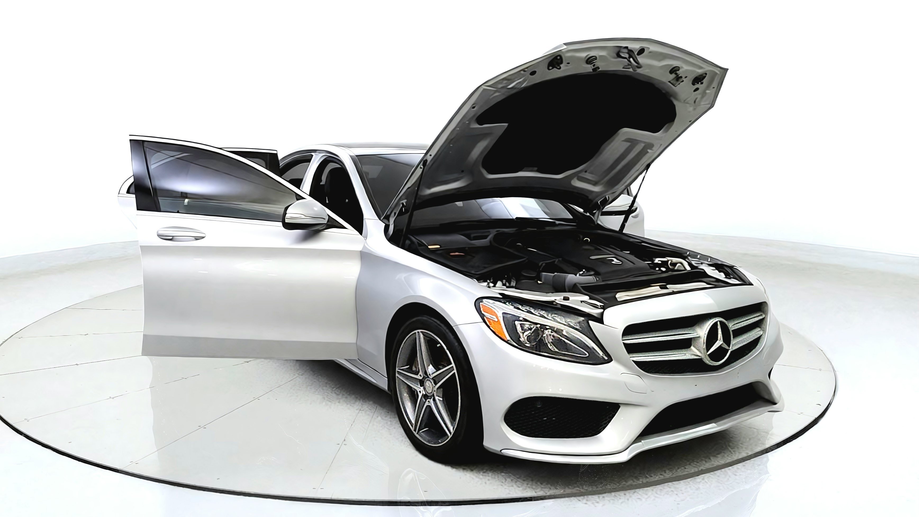 Used 2015 Mercedes-Benz C 300 Sedan image 9