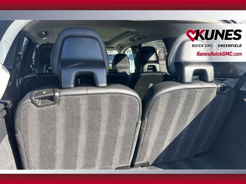 Used 2024 Volvo XC90 B5 Plus image 34