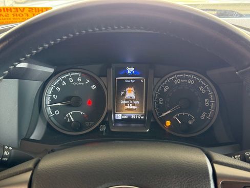 Used 2023 Toyota Tacoma TRD Off-Road w/ Technology Package image 21