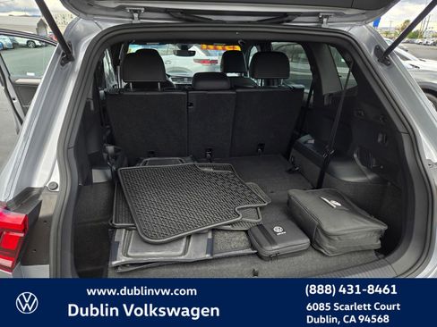 Certified 2023 Volkswagen Tiguan SE R-Line image 26