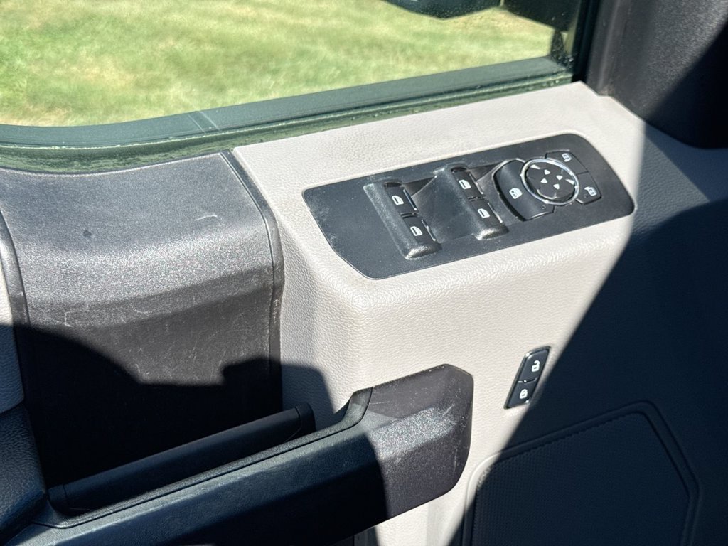 Used 2017 Ford F150 XL w/ Equipment Group 101A Mid AWD/4WD image 12