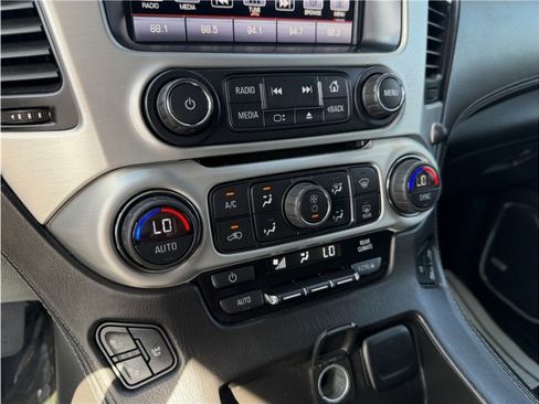 Used 2016 GMC Yukon XL SLT RWD image 48