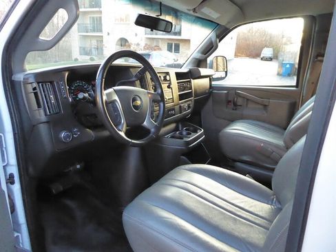 Used 2017 Chevrolet Express 2500 LS image 14