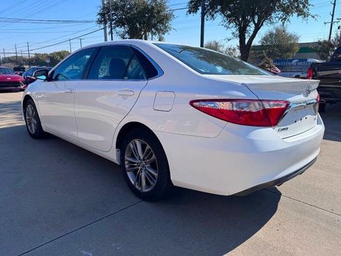 Used 2016 Toyota Camry SE FWD image 7