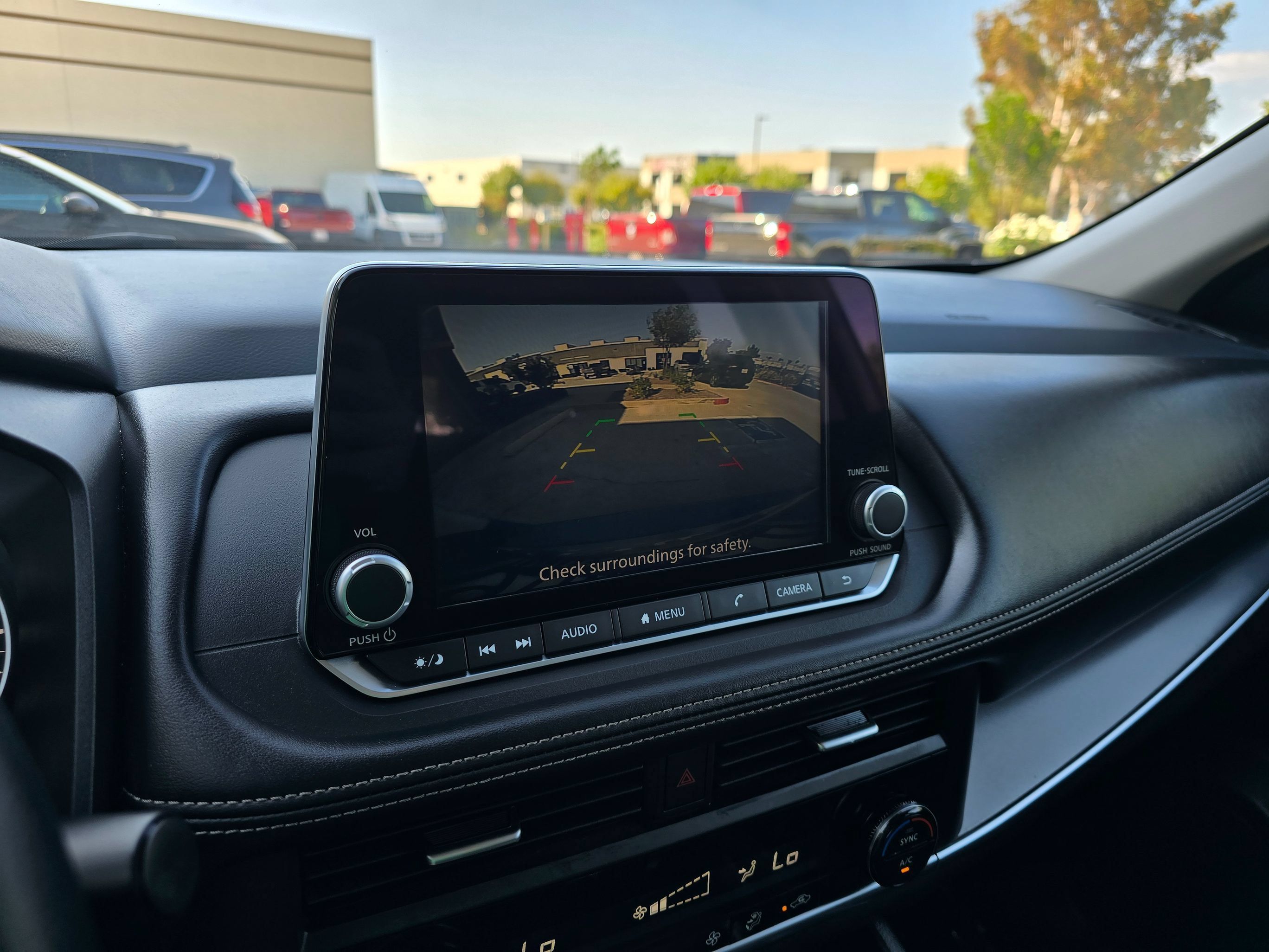 Used 2024 Nissan Rogue SV FWD image 37