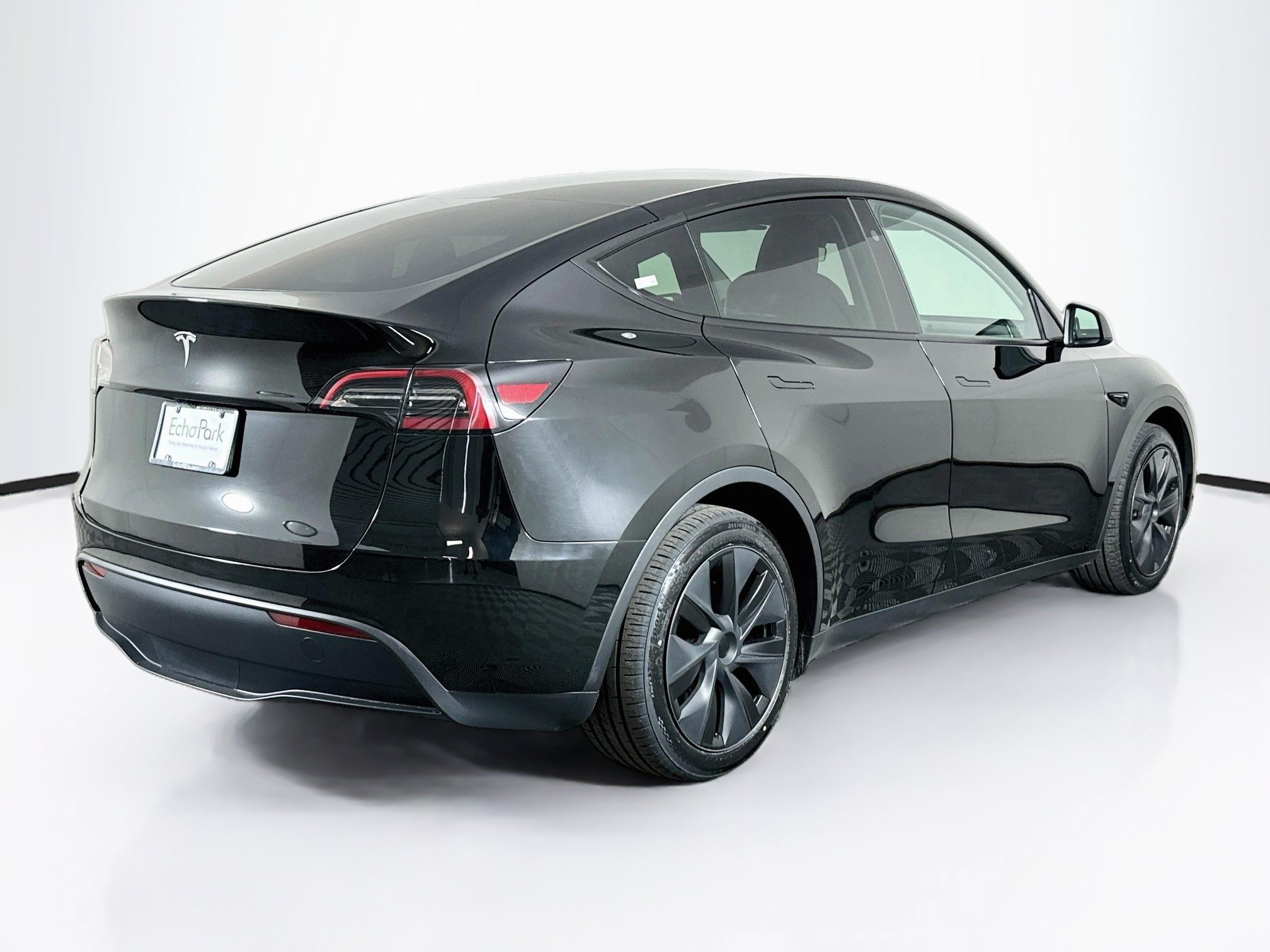 Used 2024 Tesla Model Y Long Range AWD/4WD image 9