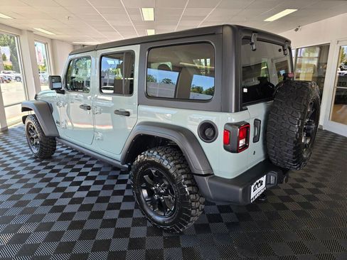 Used 2023 Jeep Wrangler Unlimited Sport AWD/4WD image 5