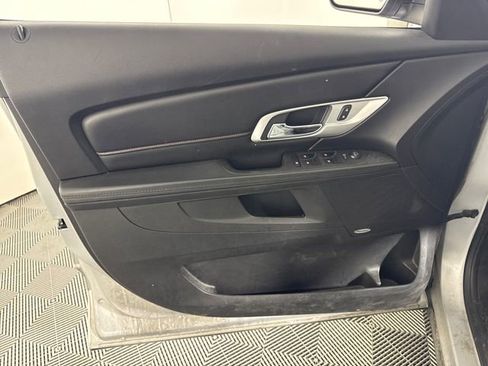 Used 2017 GMC Terrain SLE w/ Driver Alert Package I image 23