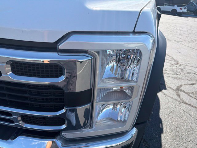 Used 2023 Ford F450 XL w/ Snow Plow Prep Package AWD/4WD image 28