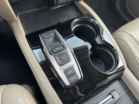 Used 2016 Honda Pilot Touring image 34