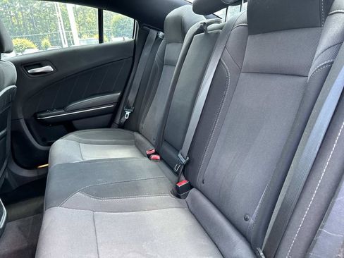 Used 2016 Dodge Charger SXT w/ Driver Confidence Group RWD image 13