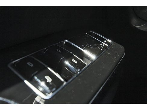 Used 2026 Cadillac Escalade Luxury AWD/4WD image 21