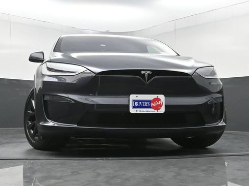 Used 2024 Tesla Model X AWD/4WD image 25