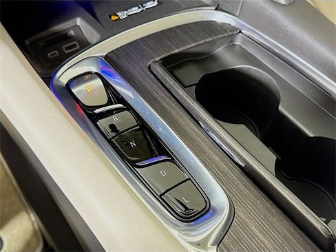 Used 2022 Buick Enclave Avenir w/ Avenir Technology Package image 15