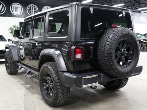 Used 2022 Jeep Wrangler Unlimited Sport AWD/4WD image 3