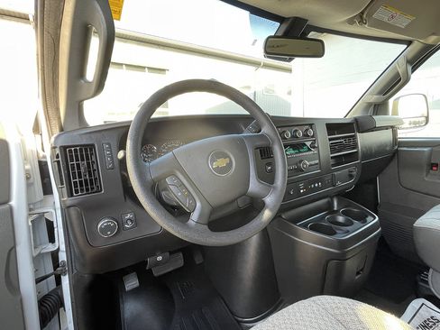 Used 2025 Chevrolet Express 3500 LT w/ LT Preferred Equipment Group RWD image 23