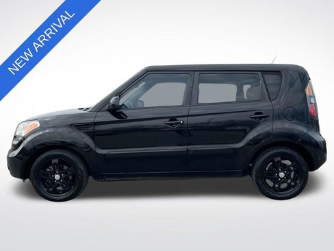 Used 2011 Kia Soul + w/ Audio Pkg image 6