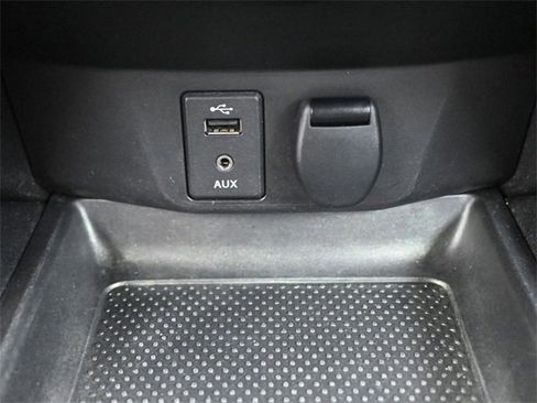 Used 2018 Nissan Rogue Sport SV w/ SV All-Weather Package image 9