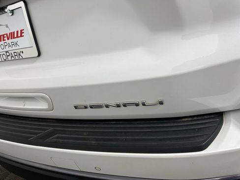 Certified 2024 GMC Yukon Denali Ultimate AWD/4WD image 6