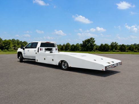 New 2026 Chevrolet Silverado 3500 LT w/ Convenience Package AWD/4WD image 4