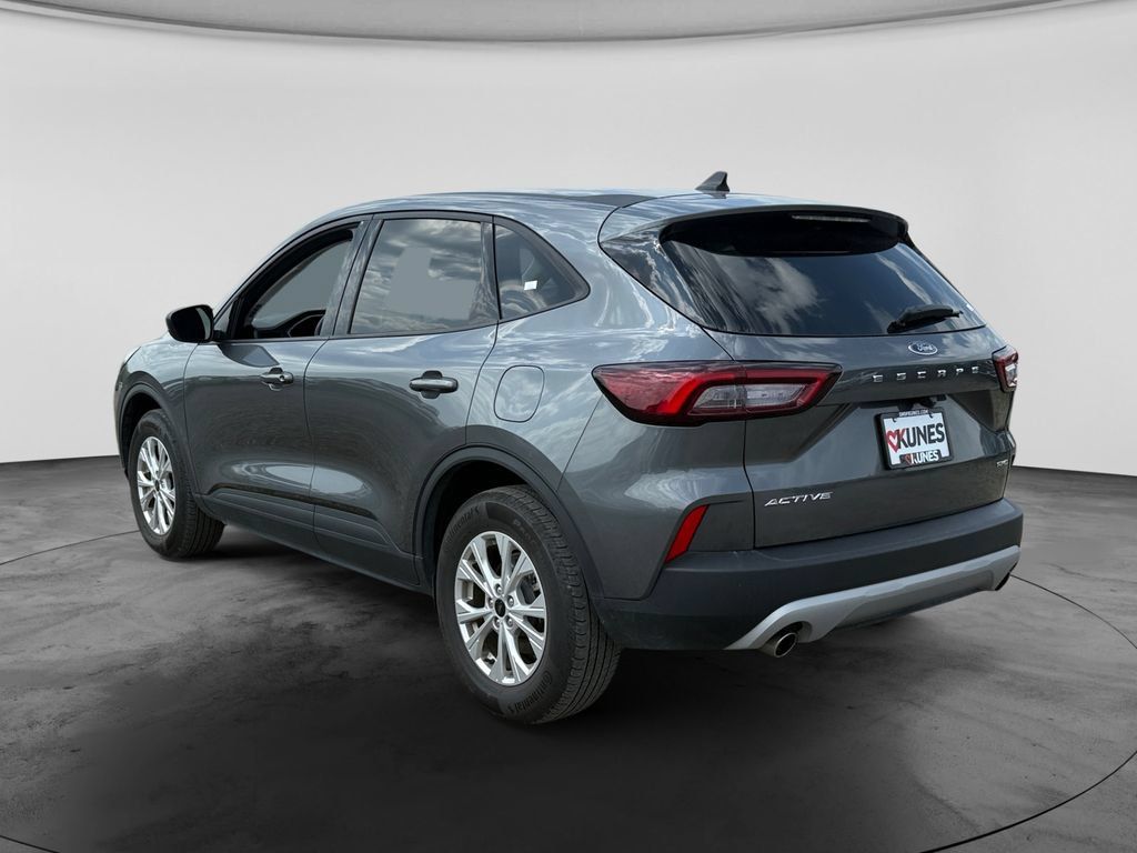 Used 2025 Ford Escape Active AWD/4WD image 7