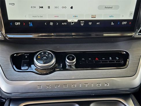 New 2026 Ford Expedition Max Platinum w/ Driver's Package image 15