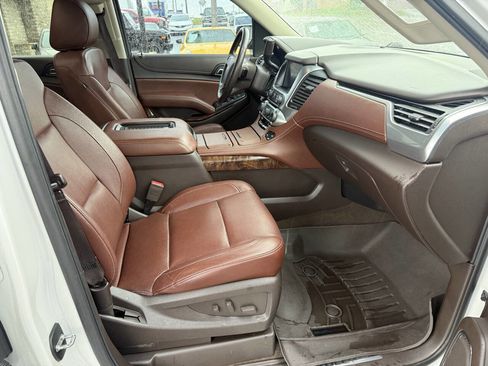 Used 2017 Chevrolet Tahoe Premier AWD/4WD image 10