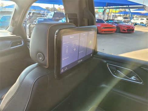 Used 2021 GMC Yukon AT4 w/ AT4 Premium Package image 14