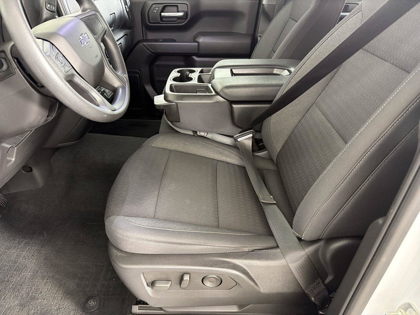 Used 2023 Chevrolet Silverado 1500 Custom Trail Boss w/ LPO, Dark Essentials Package AWD/4WD image 7