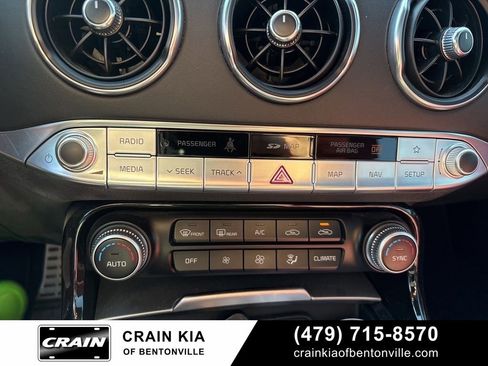 Used 2018 Kia Stinger GT2 AWD/4WD image 19