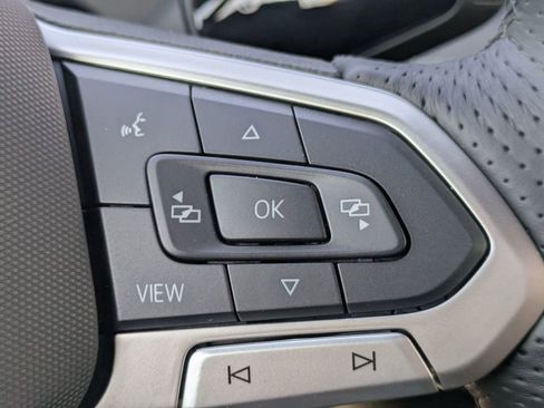 New 2026 Volkswagen Tiguan SE R-Line FWD image 28