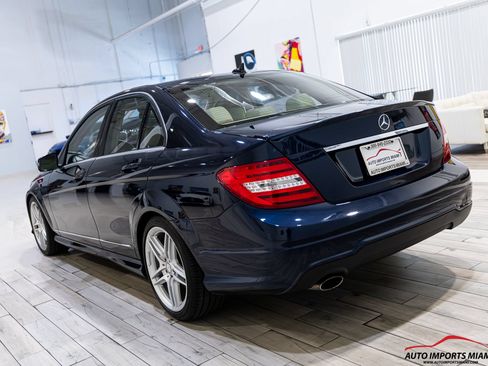 Used 2013 Mercedes-Benz C 250 Sedan image 14