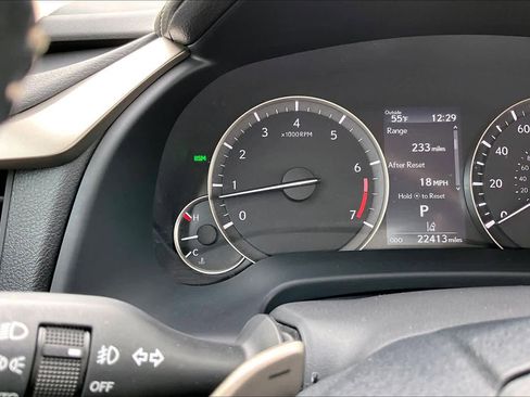 Used 2022 Lexus RX 350L FWD w/ Premium Package image 25