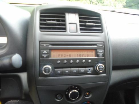 Used 2016 Nissan Versa S Plus FWD image 13