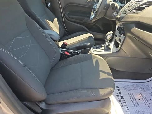 Used 2018 Ford Fiesta SE FWD image 12