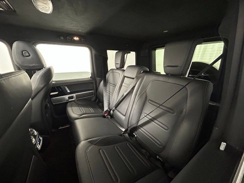 Used 2025 Mercedes-Benz G 550 image 35