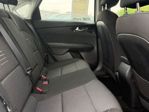 Used 2019 Kia Forte S FWD image 10
