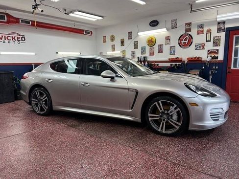 Used 2011 Porsche Panamera 4S AWD/4WD image 4