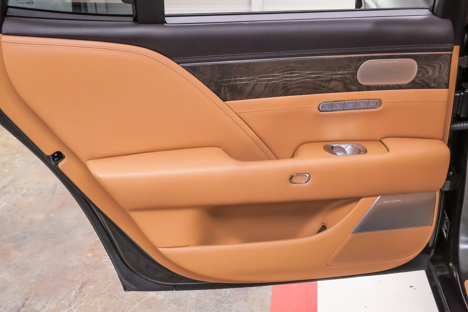 Certified 2023 Genesis G90 3.5T AWD/4WD image 29