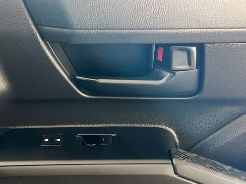 Used 2024 Toyota Tacoma SR image 32